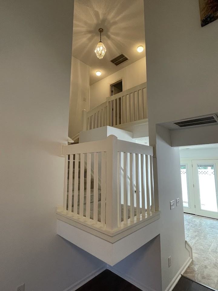 3215 Kensington Pl - Photo 3 of 32