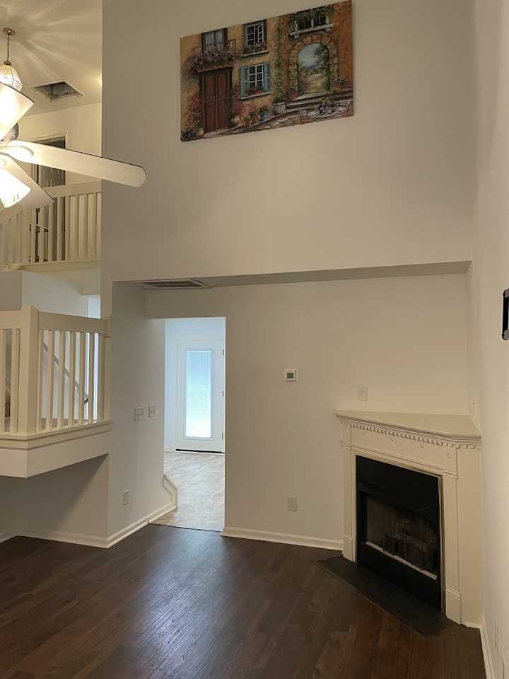 3215 Kensington Pl - Photo 4 of 32