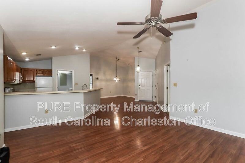 208 Pipers Ln #208 - Photo 7 of 22