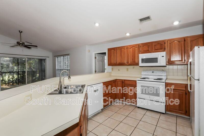 208 Pipers Ln #208 - Photo 7 of 21