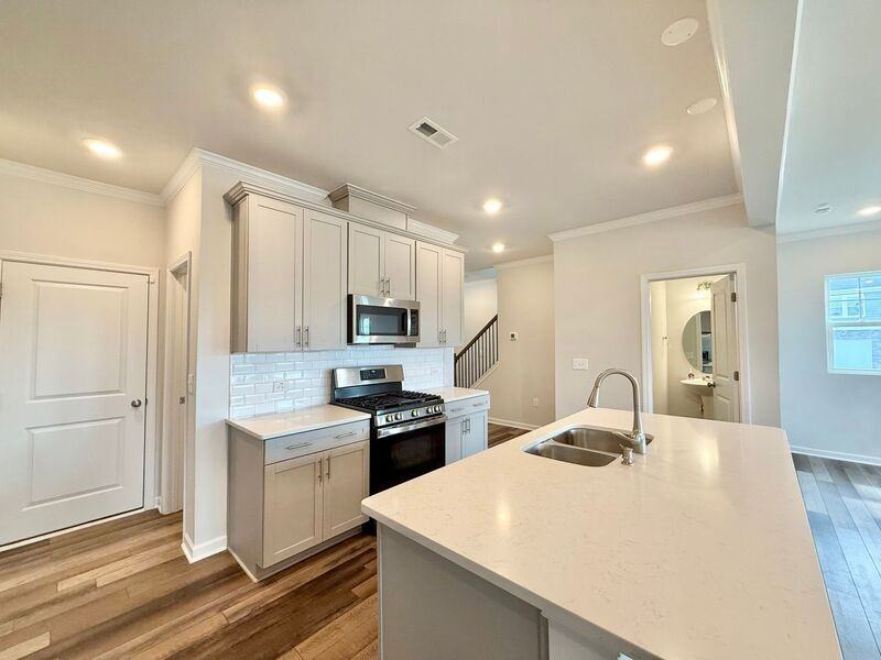 5003 Tura St - Photo 6 of 27