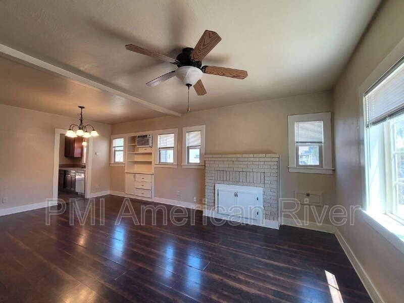 4413 Parker Ave - Photo 4 of 17