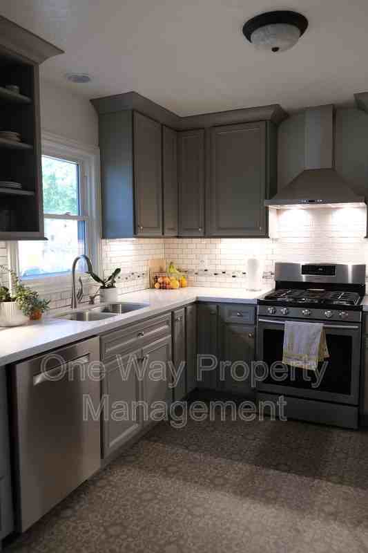 1803 17th Ave - Photo 5 of 23
