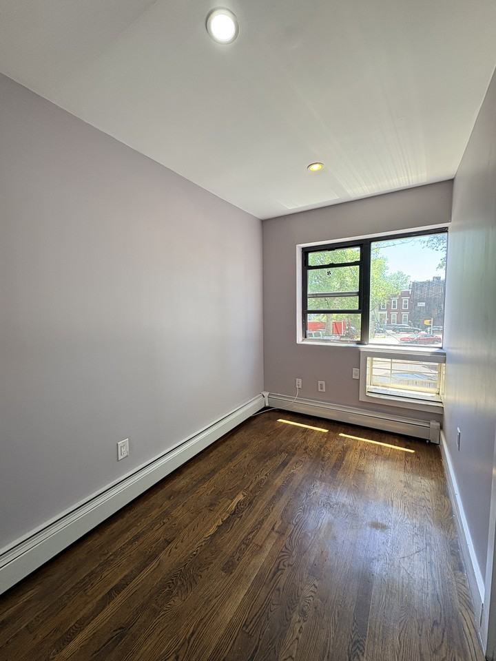 1997 Eastern Pkwy #2 - Photo 4 of 10