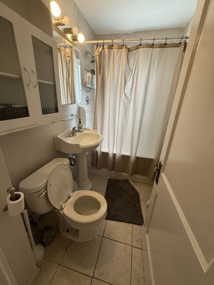 29 Chetwynd Rd #1 - Photo 7 of 14