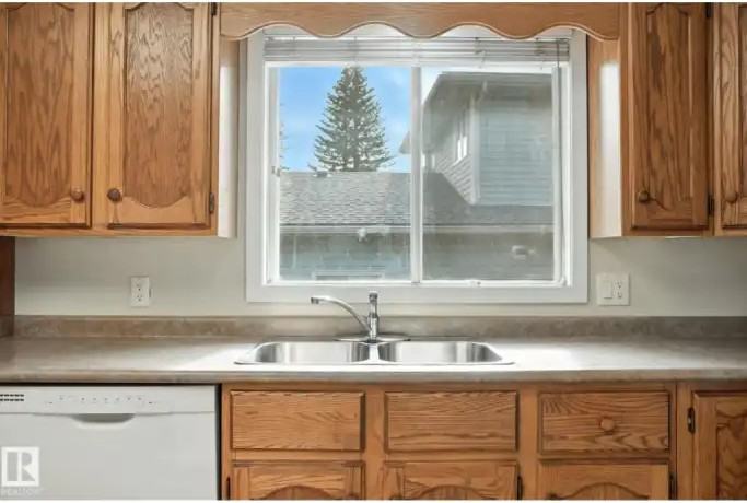 14 Leblanc Pl - Photo 4 of 15
