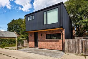 featured image of 642 Gladstone Avenue