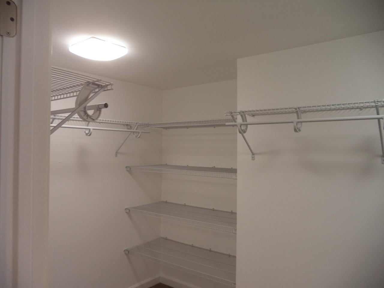 387 Main Street ##1 - Photo 7 of 11