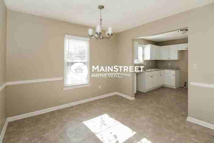 5980 Creekside Dr - Photo 4 of 15