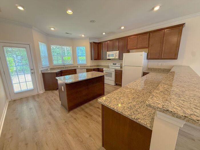 216 Maynard Summit Way - Photo 4 of 12