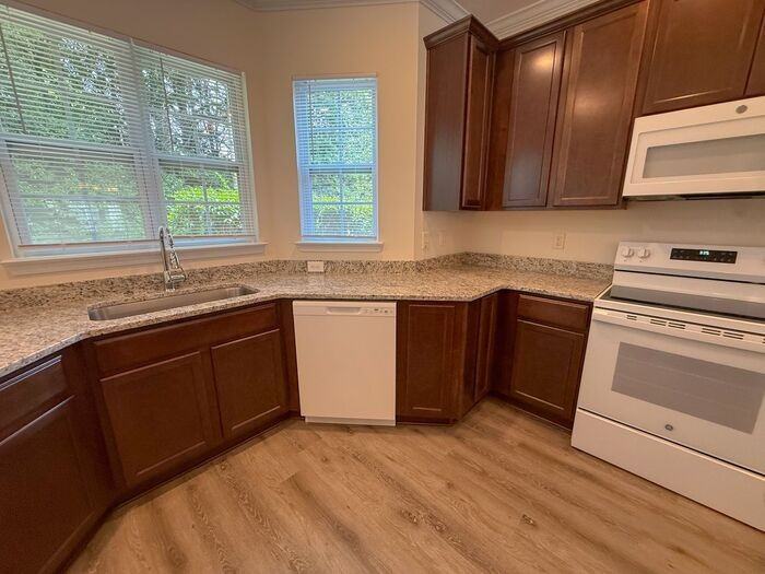216 Maynard Summit Way - Photo 5 of 12