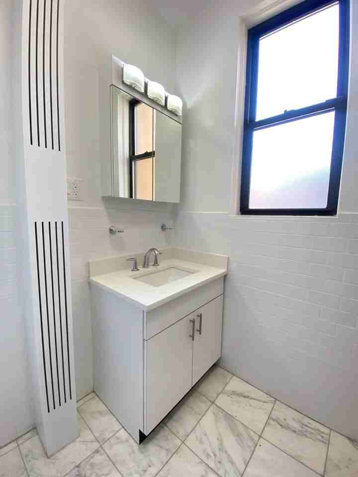 166 W 72nd St #3C - Photo 7 of 9
