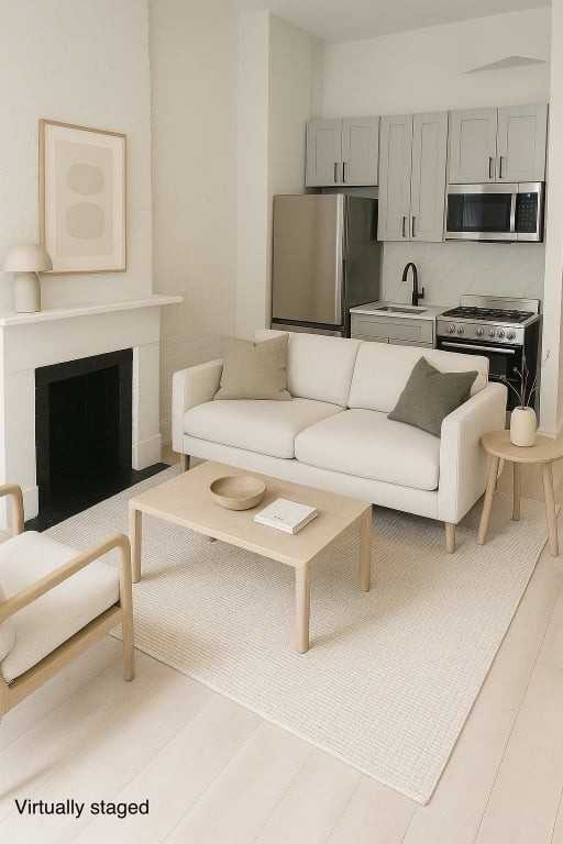 51 Leroy St #3A - Photo 3 of 6