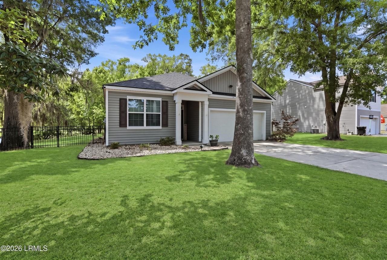 4864 Breeze Way - Photo 4 of 38