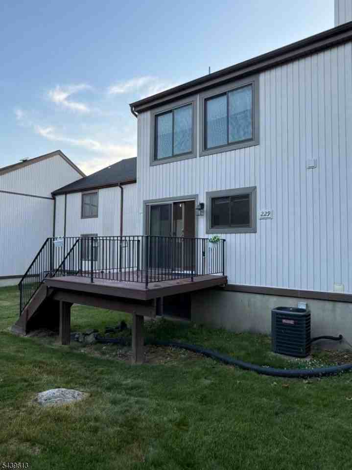 13229 Dell Pl #229 - Photo 5 of 28