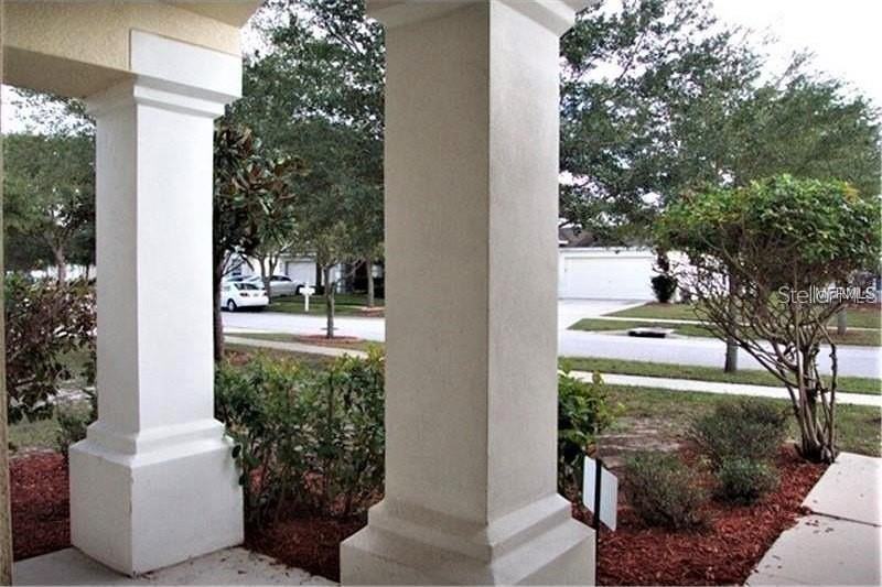 11612 Tropical Isle Ln - Photo 3 of 28