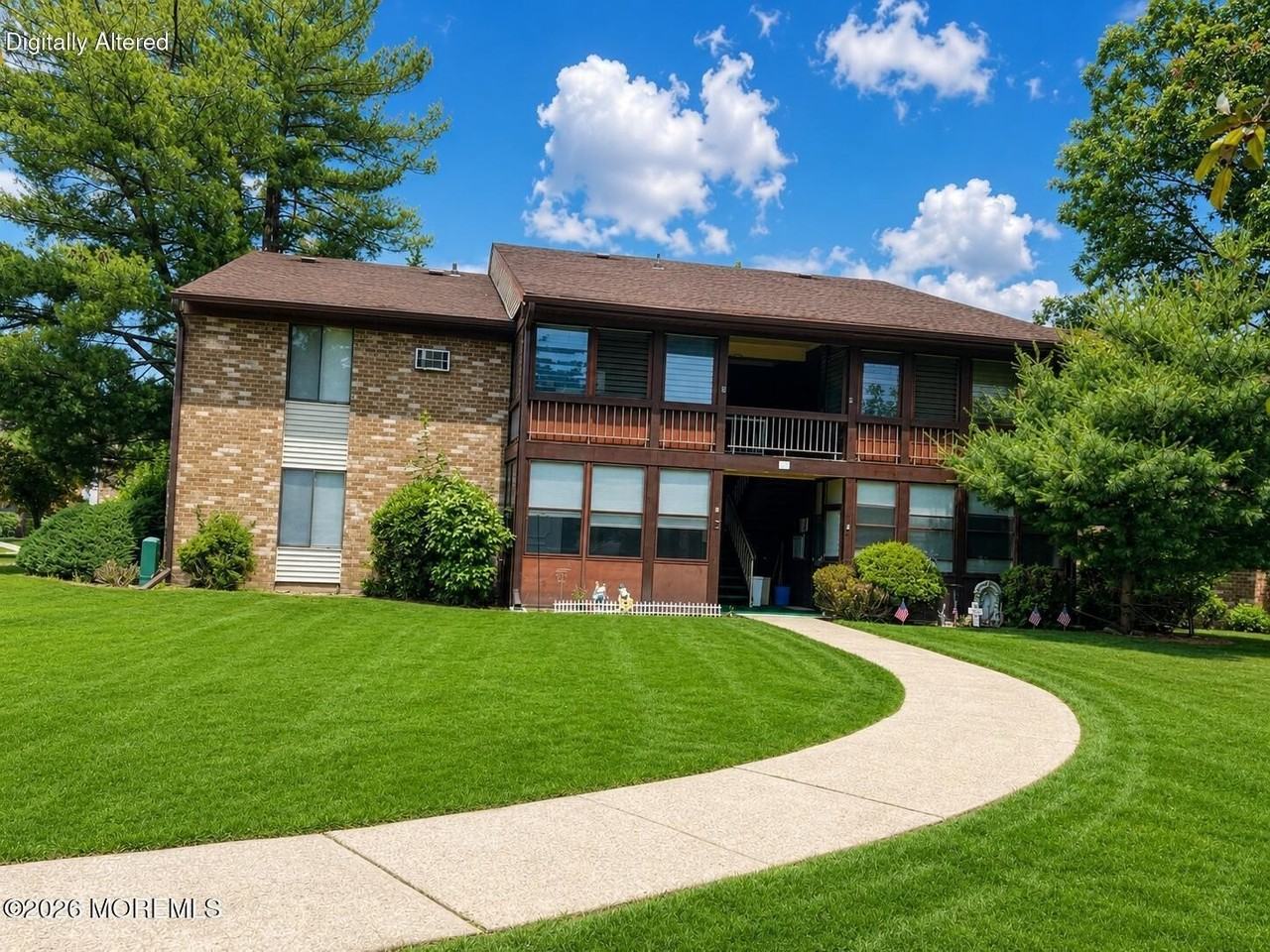 115 Amberly Dr #H - Photo 2 of 19