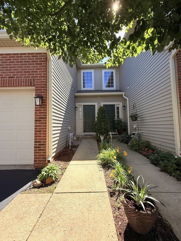 2307 Stoughton Dr - Photo 3 of 22
