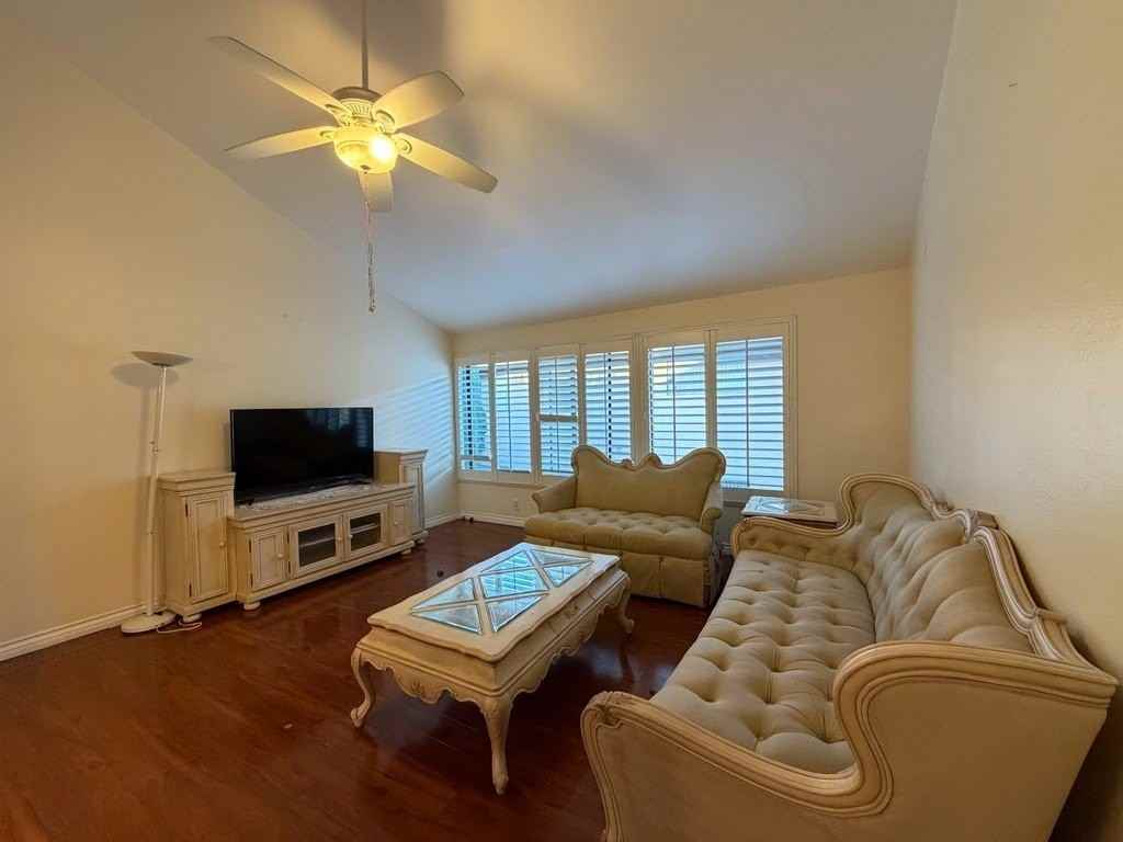 1015 Arcadia Ave #12 - Photo 2 of 18