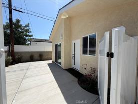 7814 Amestoy Ave - Photo 1 of 1