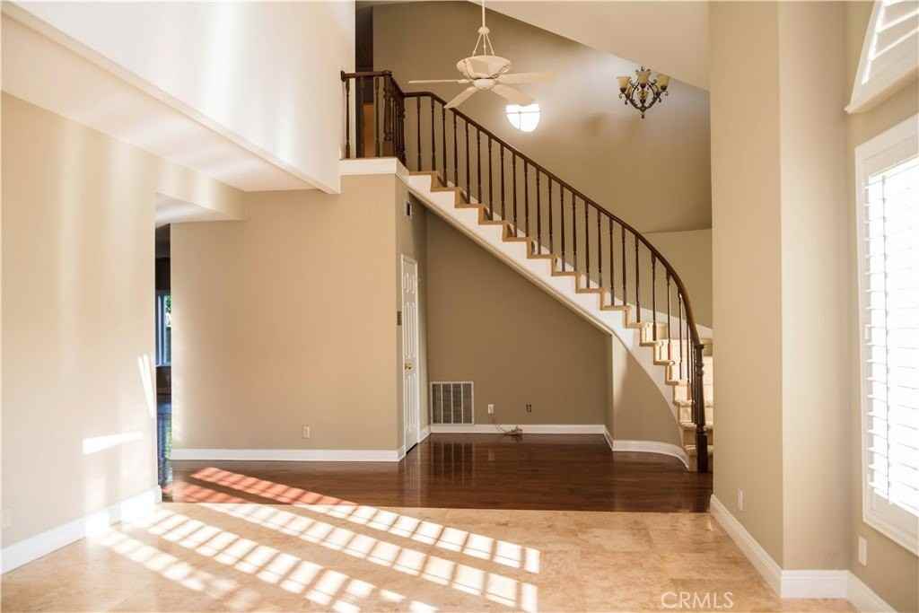 2822 Jason Ct - Photo 4 of 29
