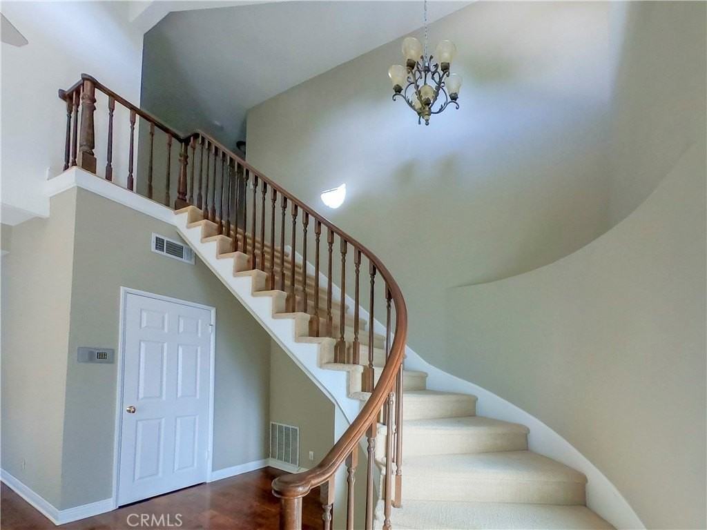 2822 Jason Ct - Photo 5 of 29