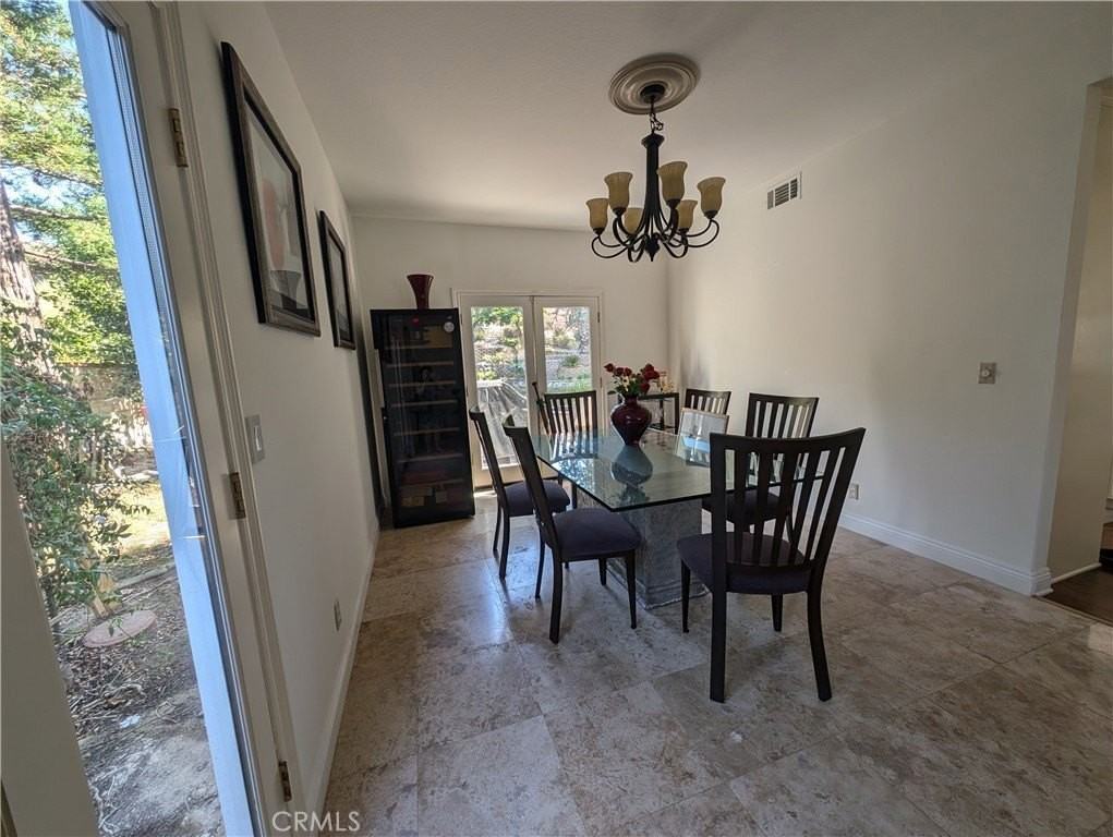 2822 Jason Ct - Photo 6 of 29