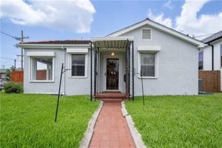 8502 Edinburgh St - Photo 1 of 1