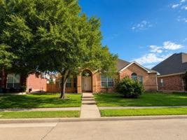 featured image of 9505 Thorncliff Dr