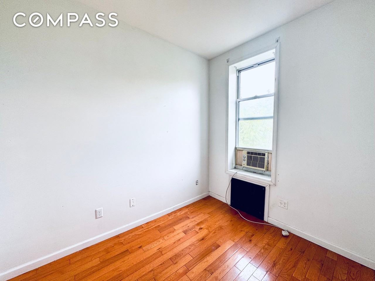 205 Menahan St #3 - Photo 4 of 5