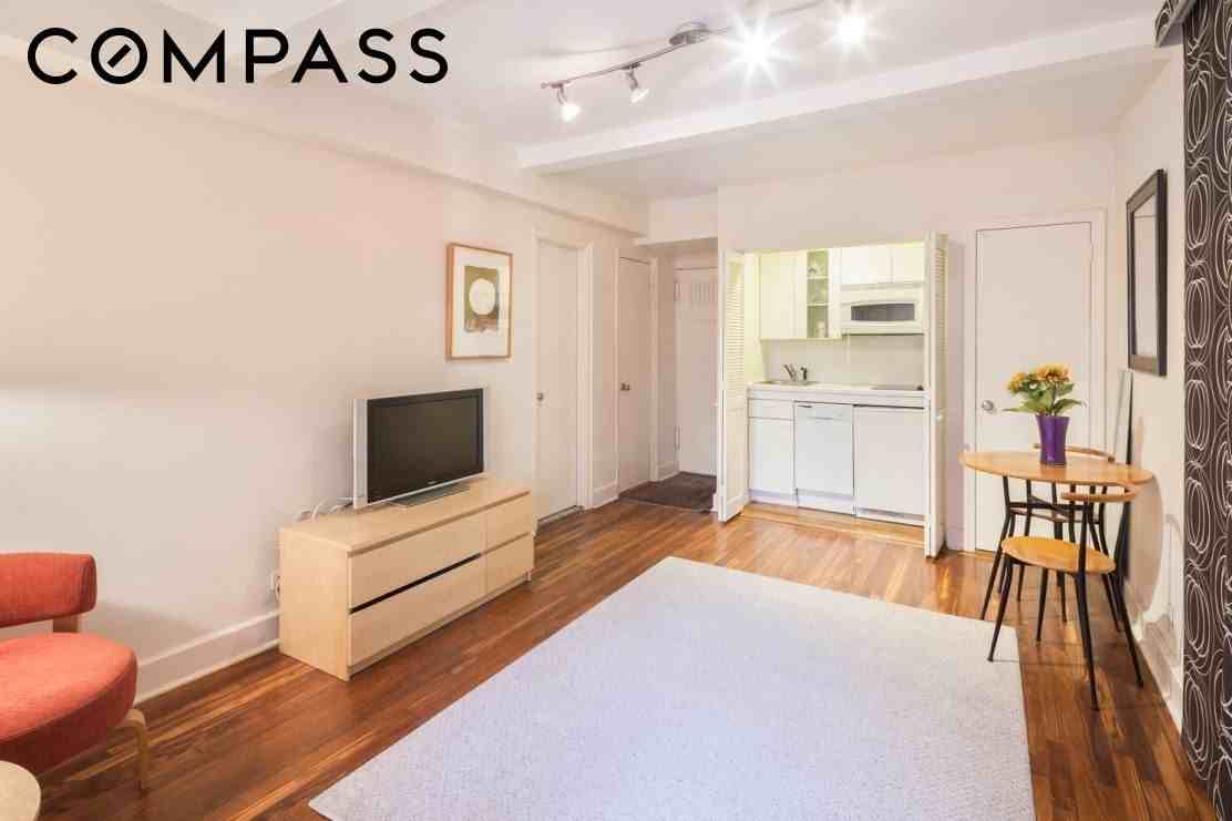 5 Tudor City Pl #707 - Photo 2 of 10