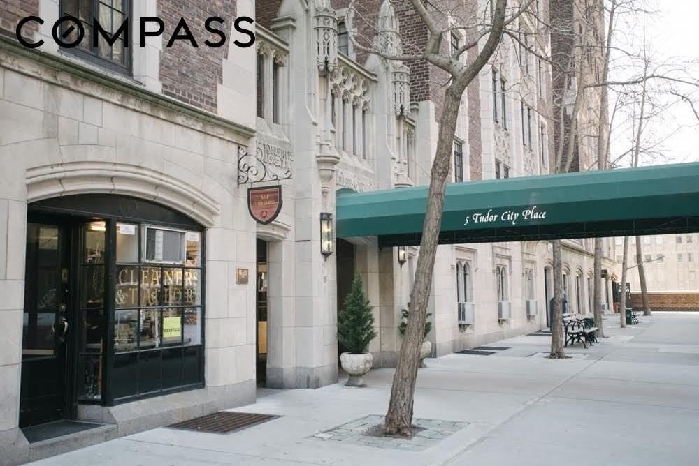 5 Tudor City Pl #707 - Photo 5 of 10