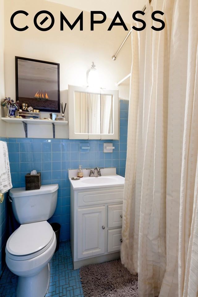519 E 81st St #A - Photo 4 of 4