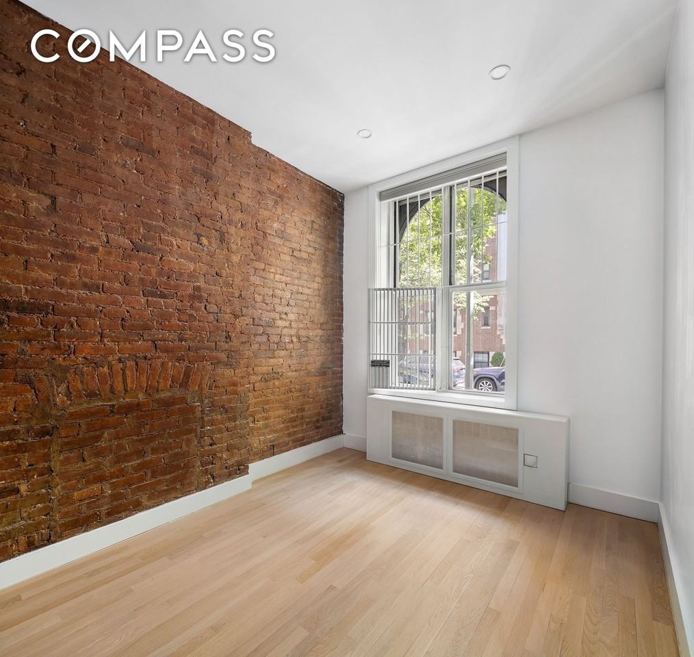 152 E 83rd St #1D - Photo 2 of 12