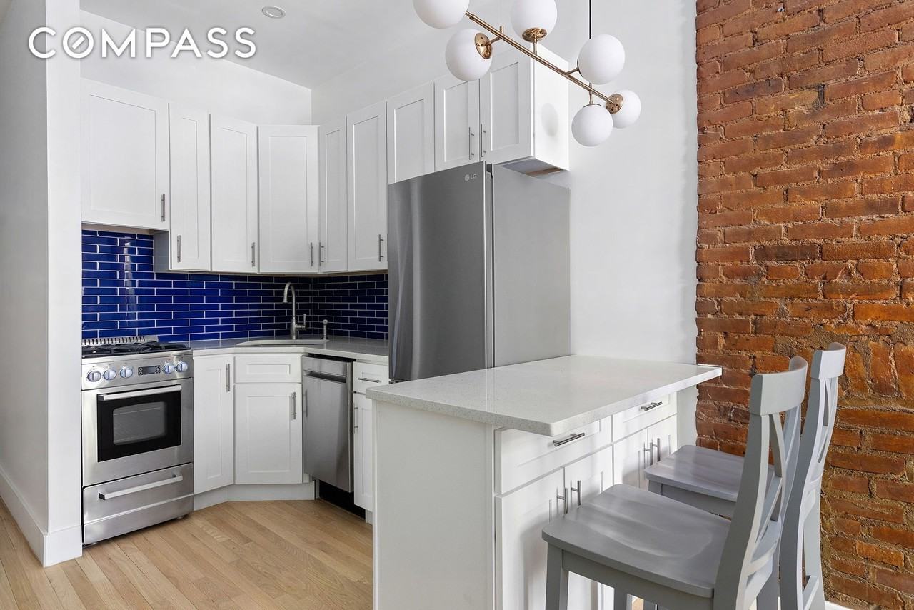 152 E 83rd St #1D - Photo 3 of 12