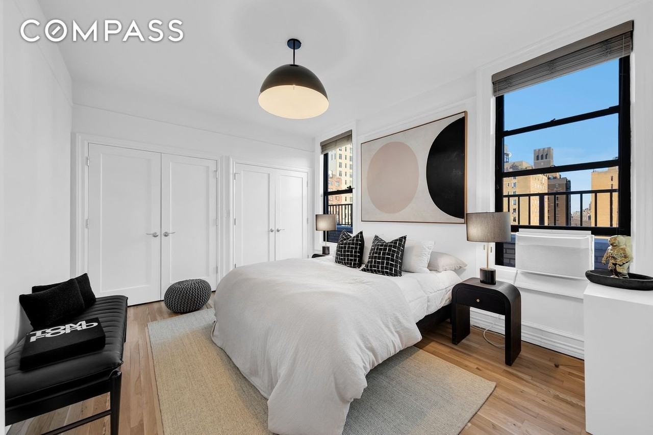 55 W 95th St #PH - Photo 5 of 11
