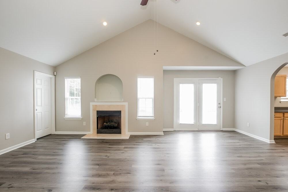 6423 Nevin Glen Dr - Photo 4 of 16