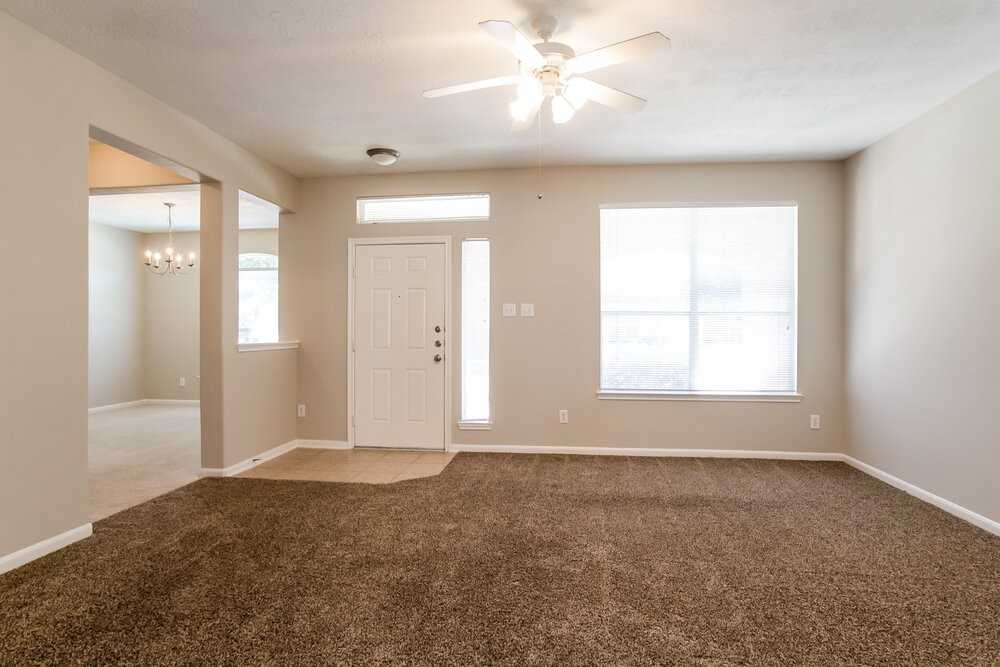 17251 Mitchell Pass Ln - Photo 3 of 15