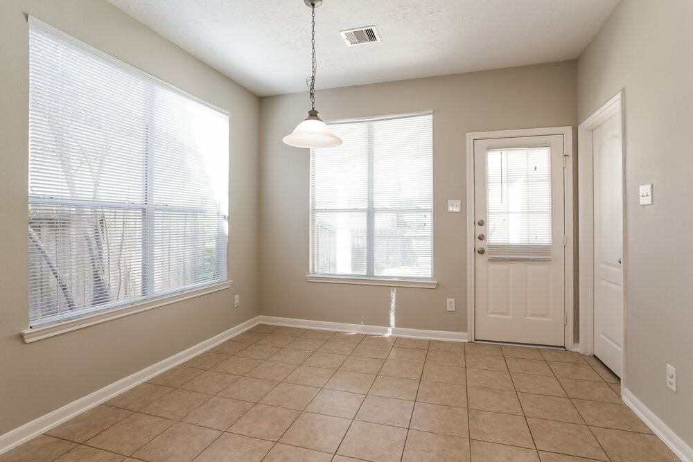 17251 Mitchell Pass Ln - Photo 5 of 15