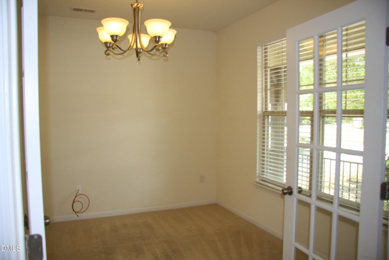 721 Sweet Laurel Ln - Photo 3 of 28