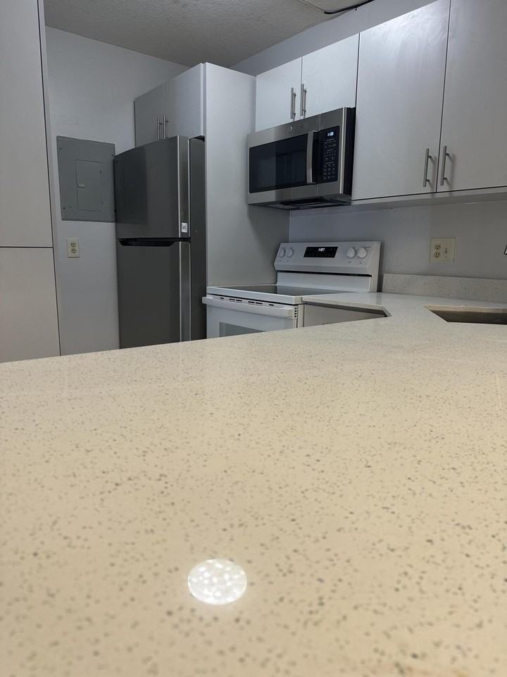 208 Foxtail Dr #C2 - Photo 5 of 10