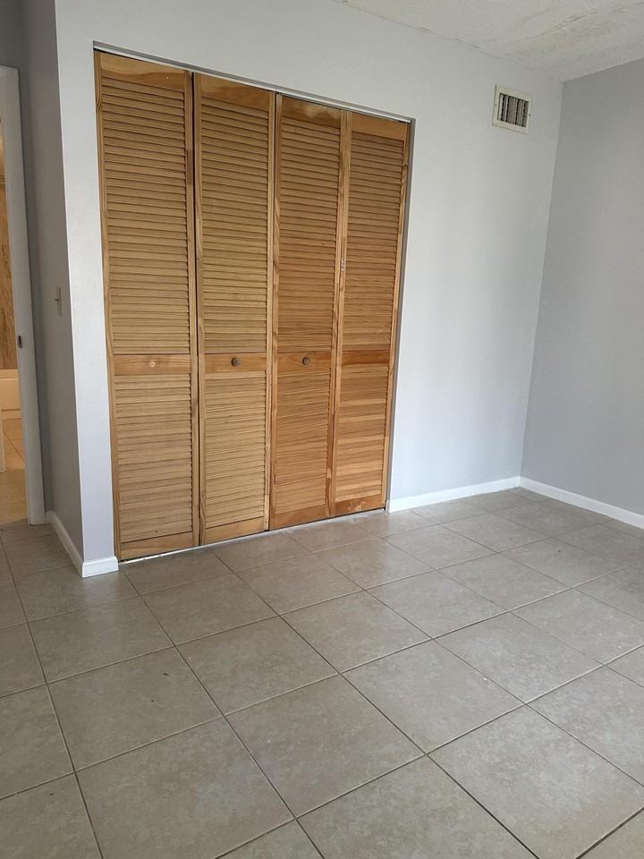 208 Foxtail Dr #C2 - Photo 6 of 10