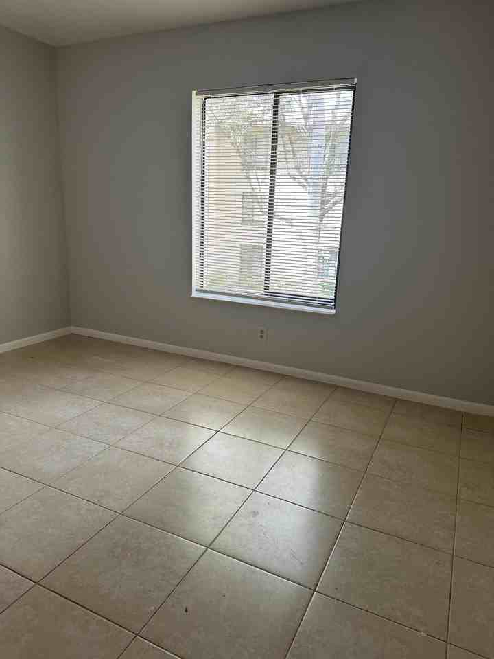 208 Foxtail Dr #C2 - Photo 7 of 10