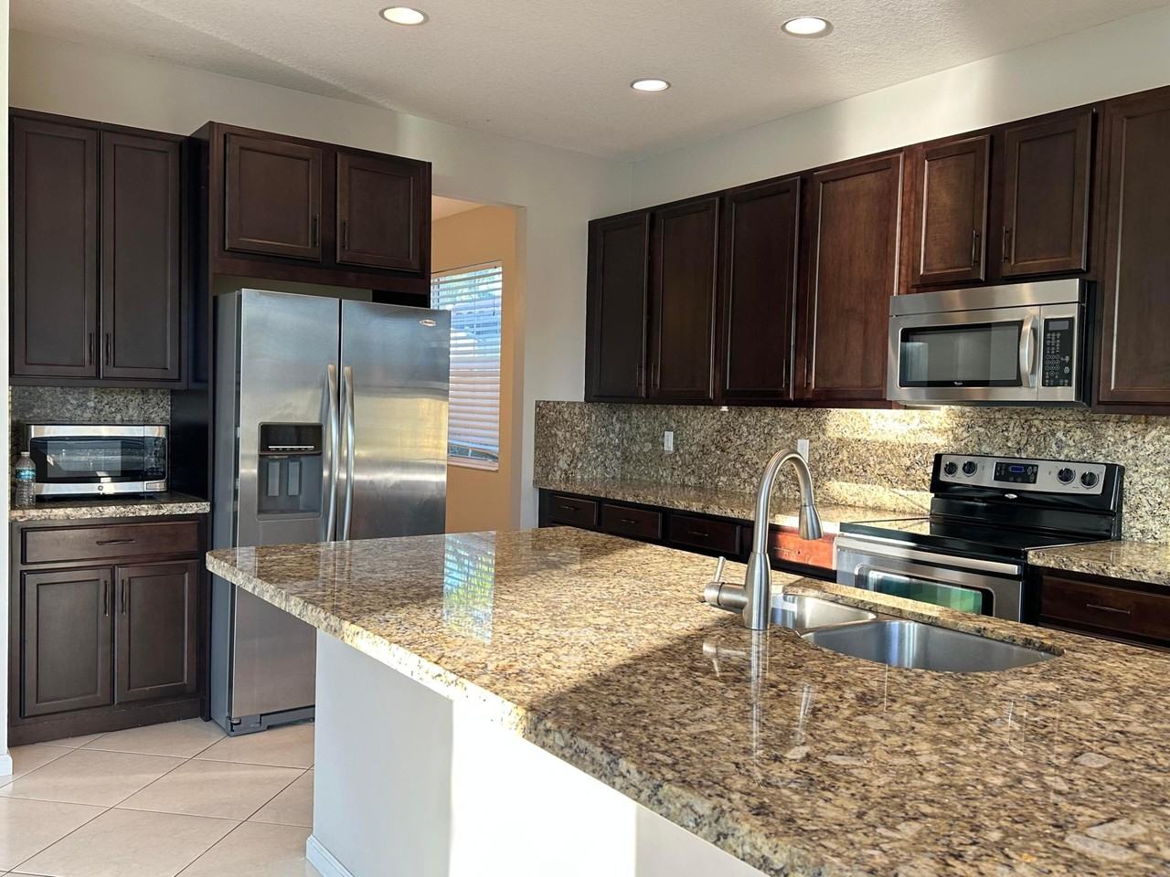 3102 Payson Way - Photo 4 of 36