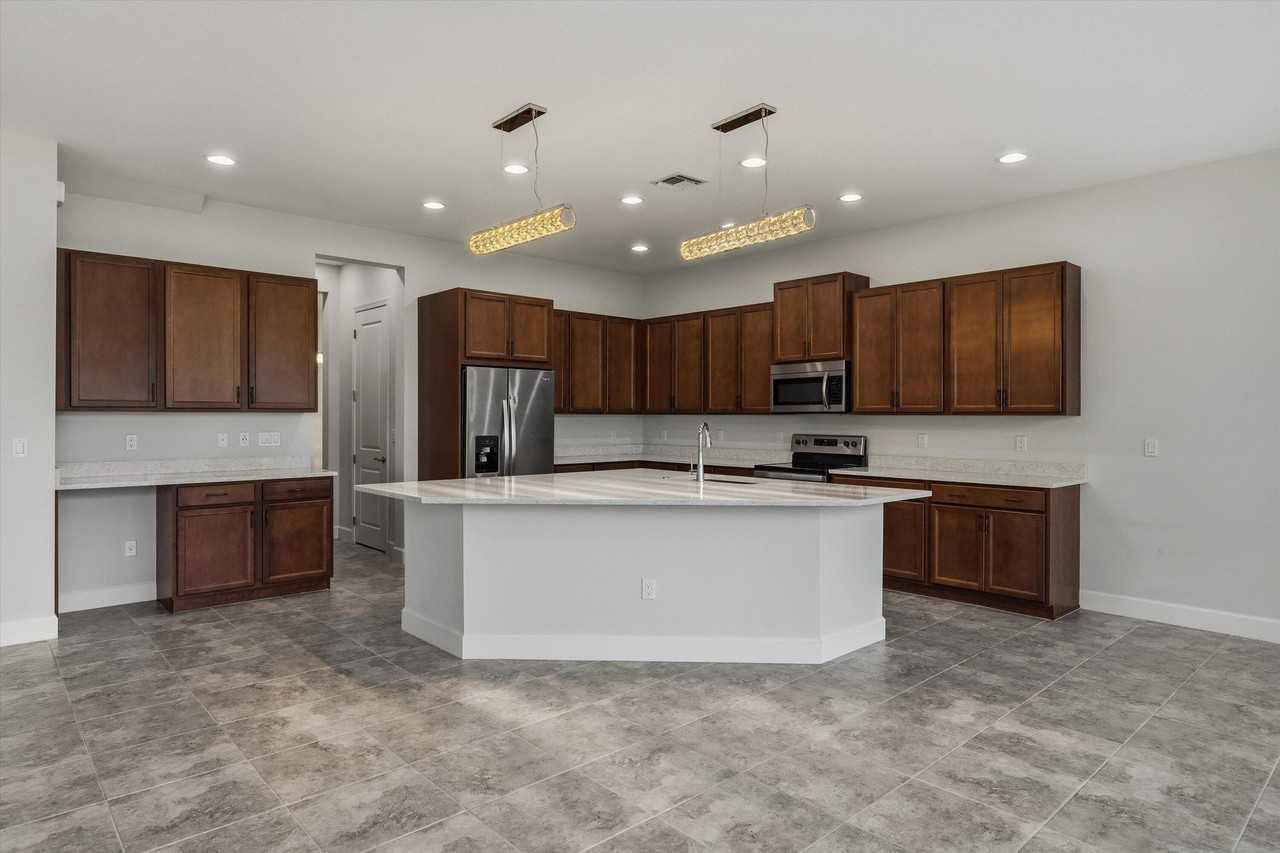 14971 Redcove Pl - Photo 6 of 50