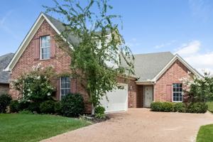 featured image of 4313 Genevieve Dr