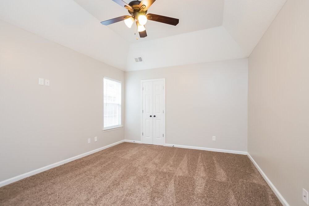 4313 Genevieve Dr - Photo 7 of 14