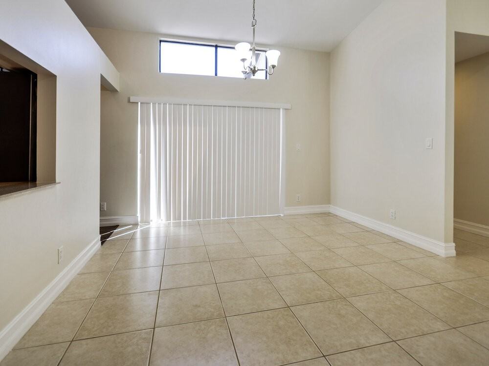 21020 Woodspring Ave - Photo 6 of 16
