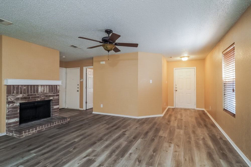 5213 Bedfordshire Dr - Photo 4 of 16
