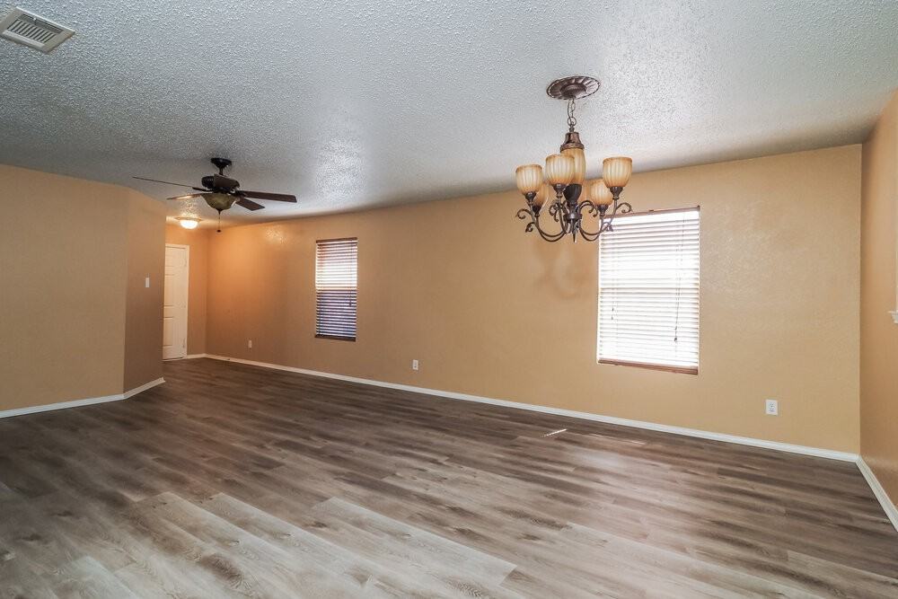5213 Bedfordshire Dr - Photo 5 of 16